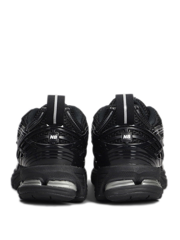 Sneakers 1906