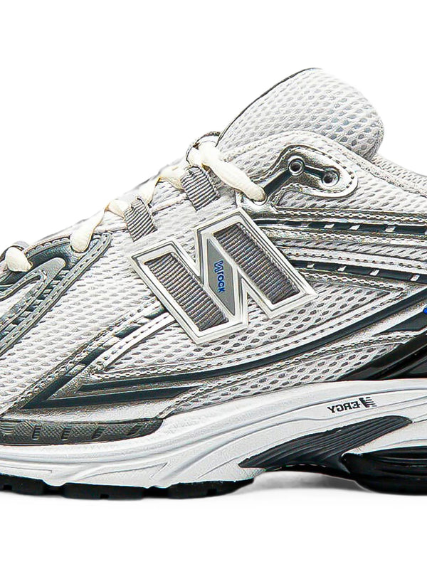 Sneakers 1906