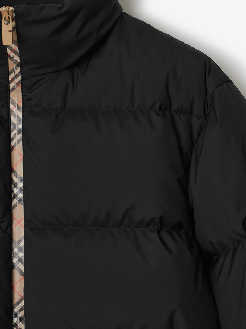 Down jacket with check finishes