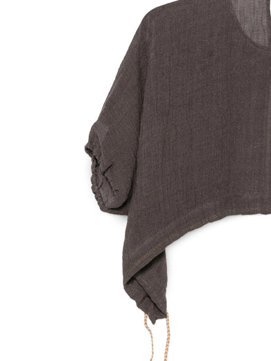 Short-sleeved blouse