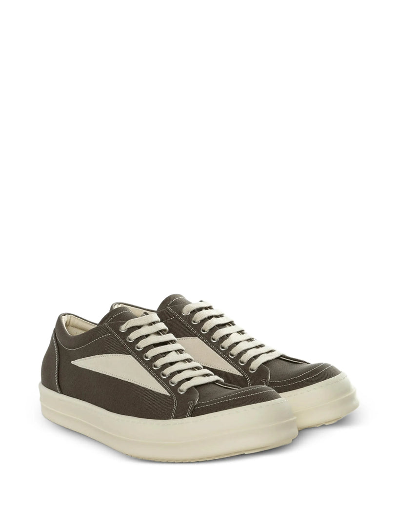 Vintage sneaks