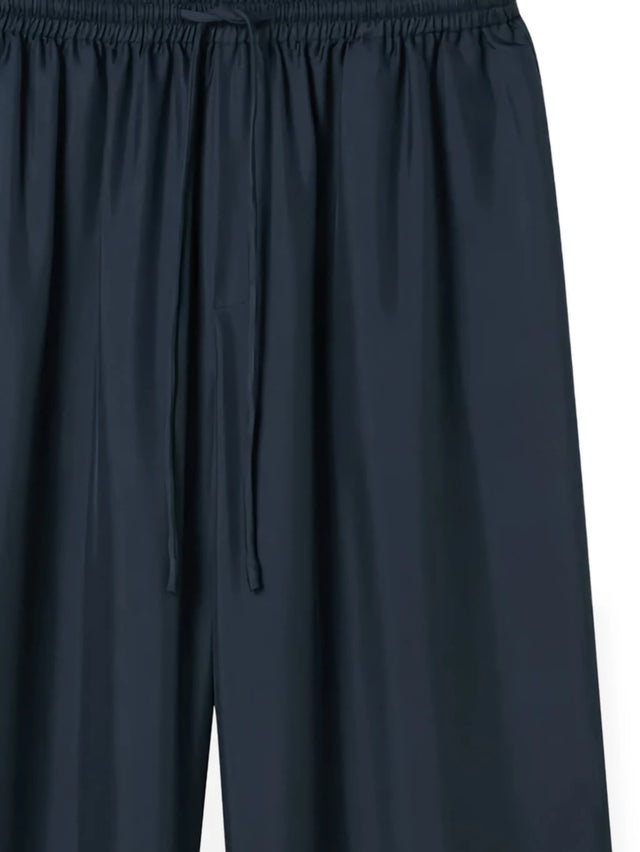 Relaxed fit trousers