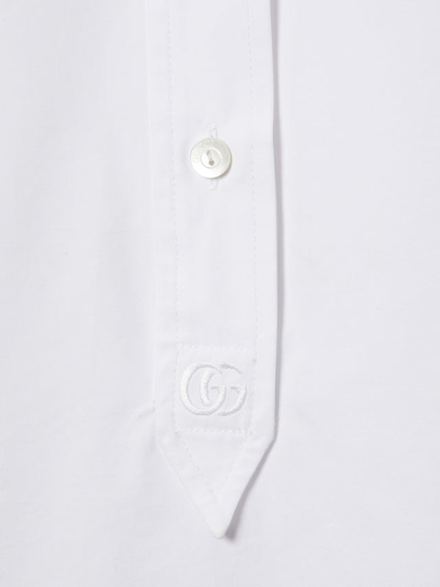 Shirt with embroidery