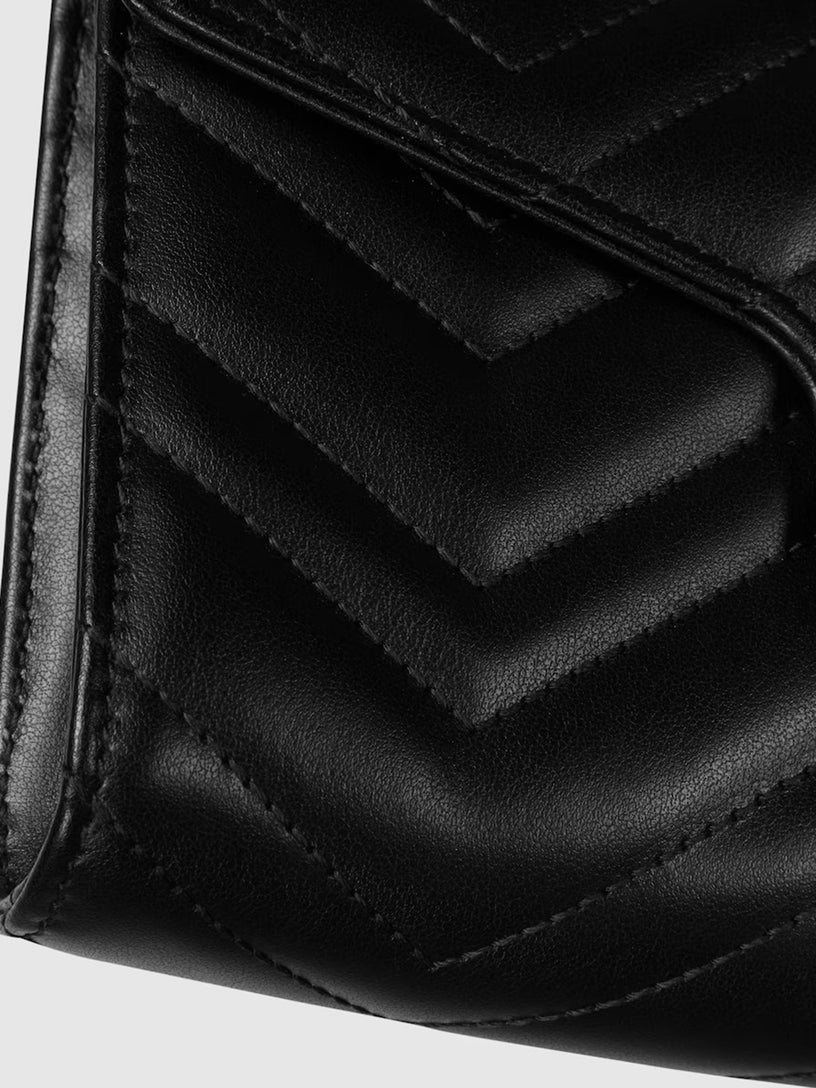 GG Marmont wallet on chain