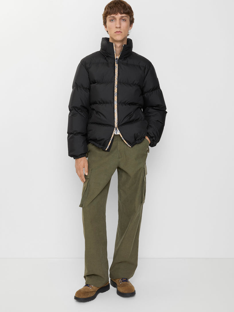 Down jacket with check finishes