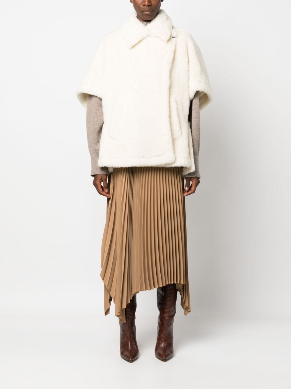 Tebe Cape