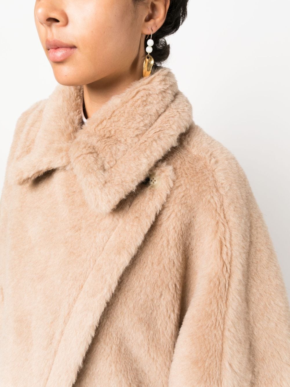 Tebe Cape