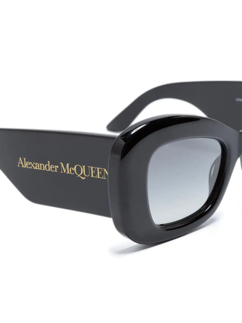 Bold Cat-Eye Sunglasses