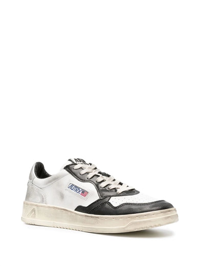 Medalist Sneakers