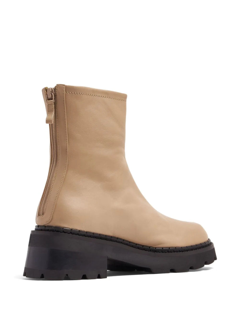 Alister Boots