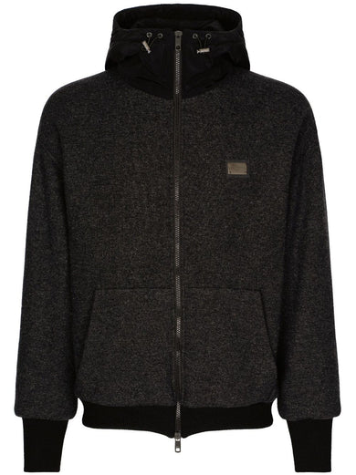 Jacket with logo plaque