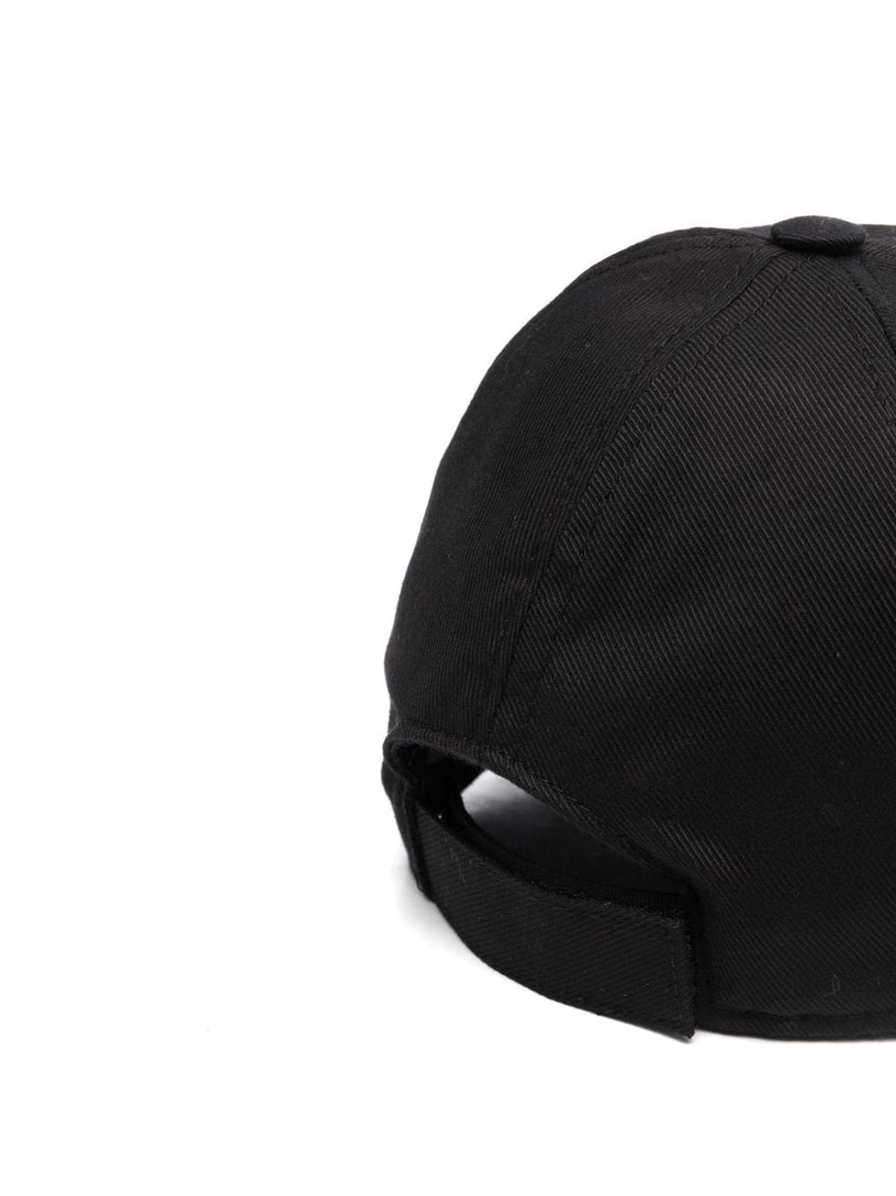 Baseball cap with DG logo embroidery