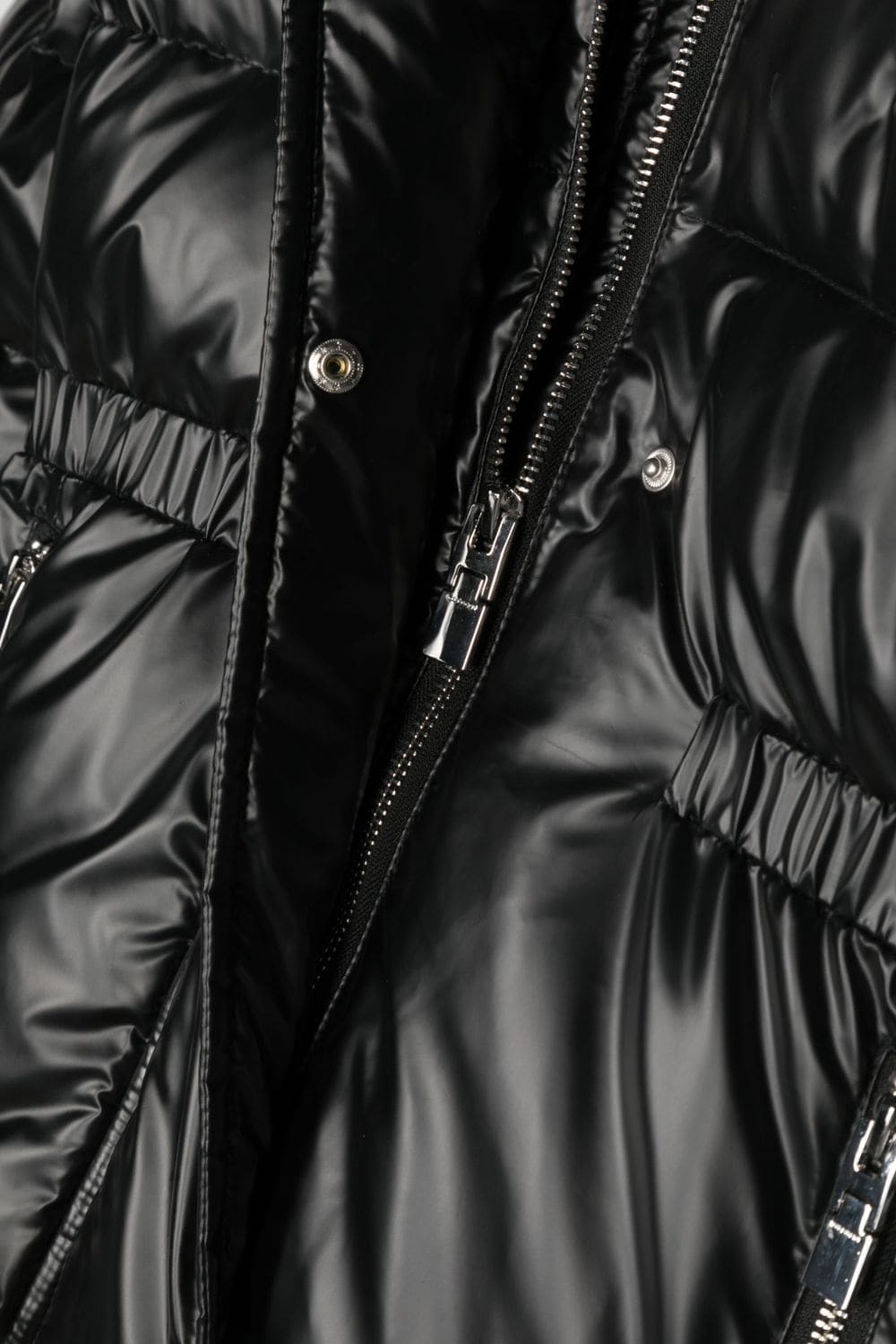 Logo-embroidered puffer jacket
