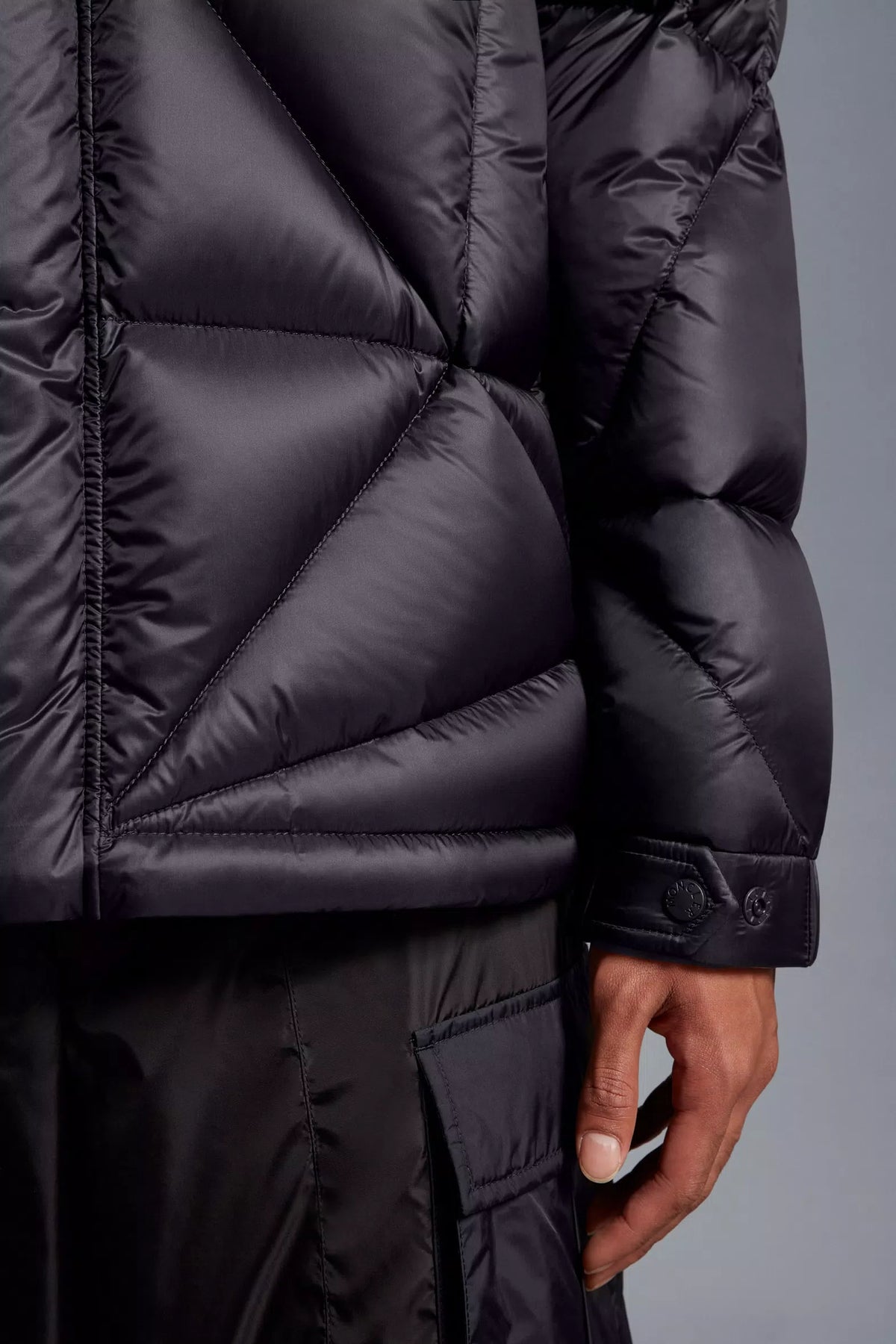 OAK SHORT DOWN JACKET MONCLER X PHARRELL WILLIAMS