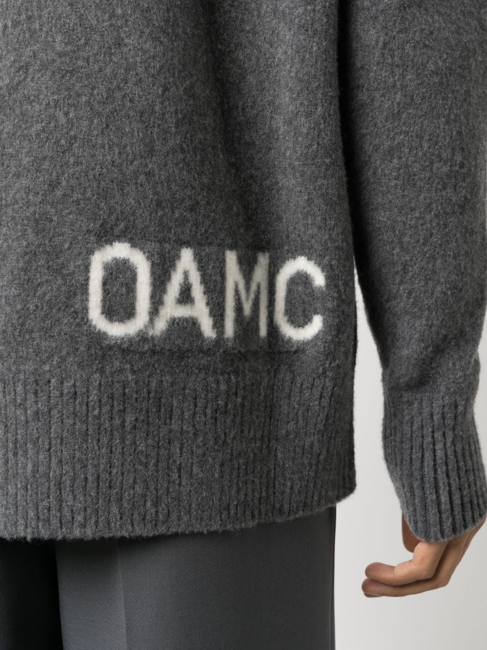Logo Jumper