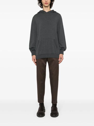 Knitted sweatshirt with hood