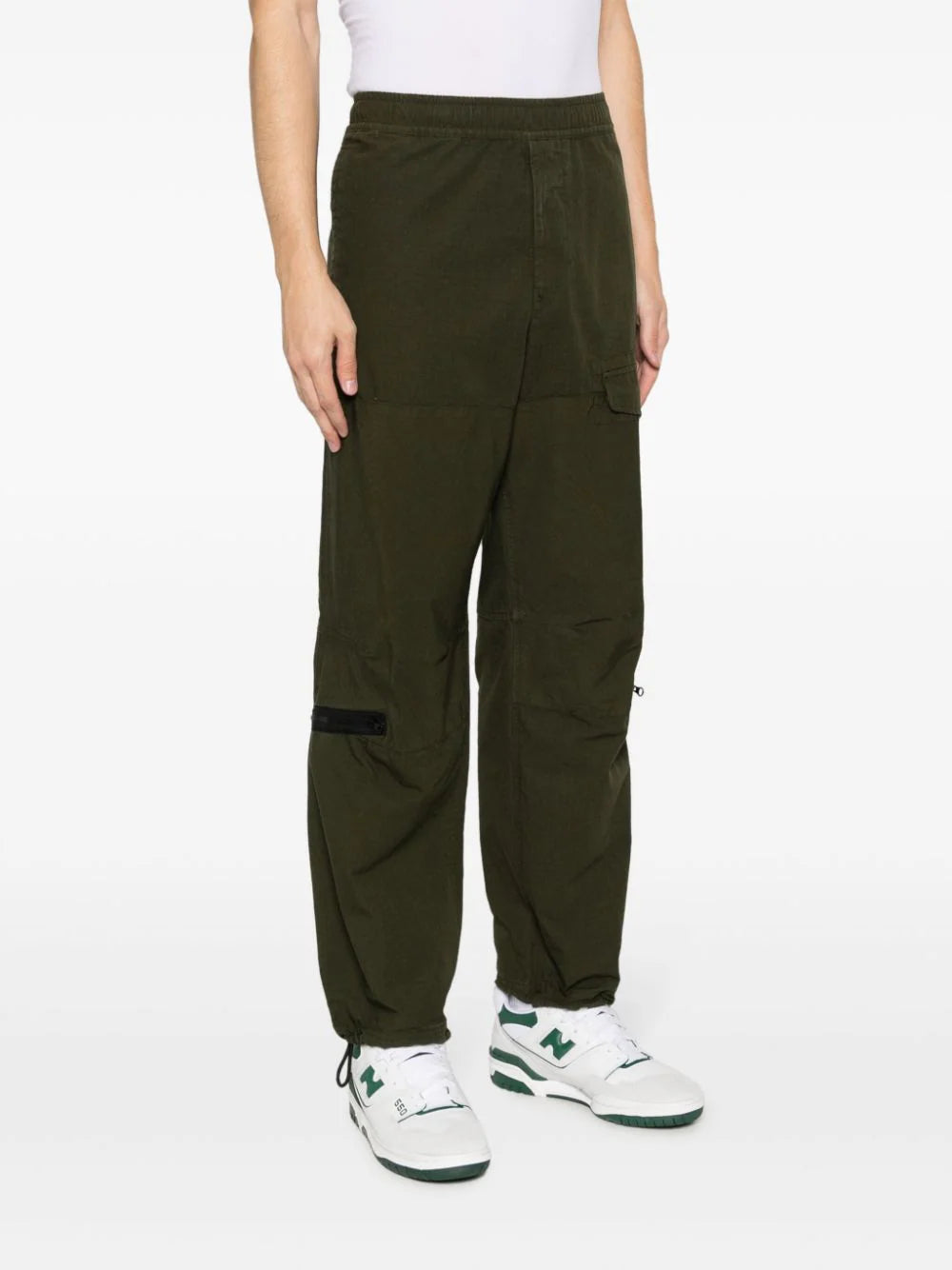 Loose pants