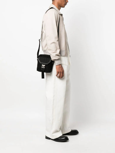 Logo messenger bag