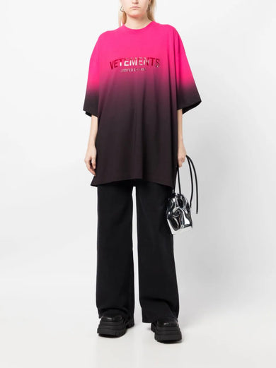 Gradient logo limited edition t-shirt