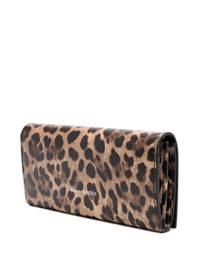 Leopard wallet on chain