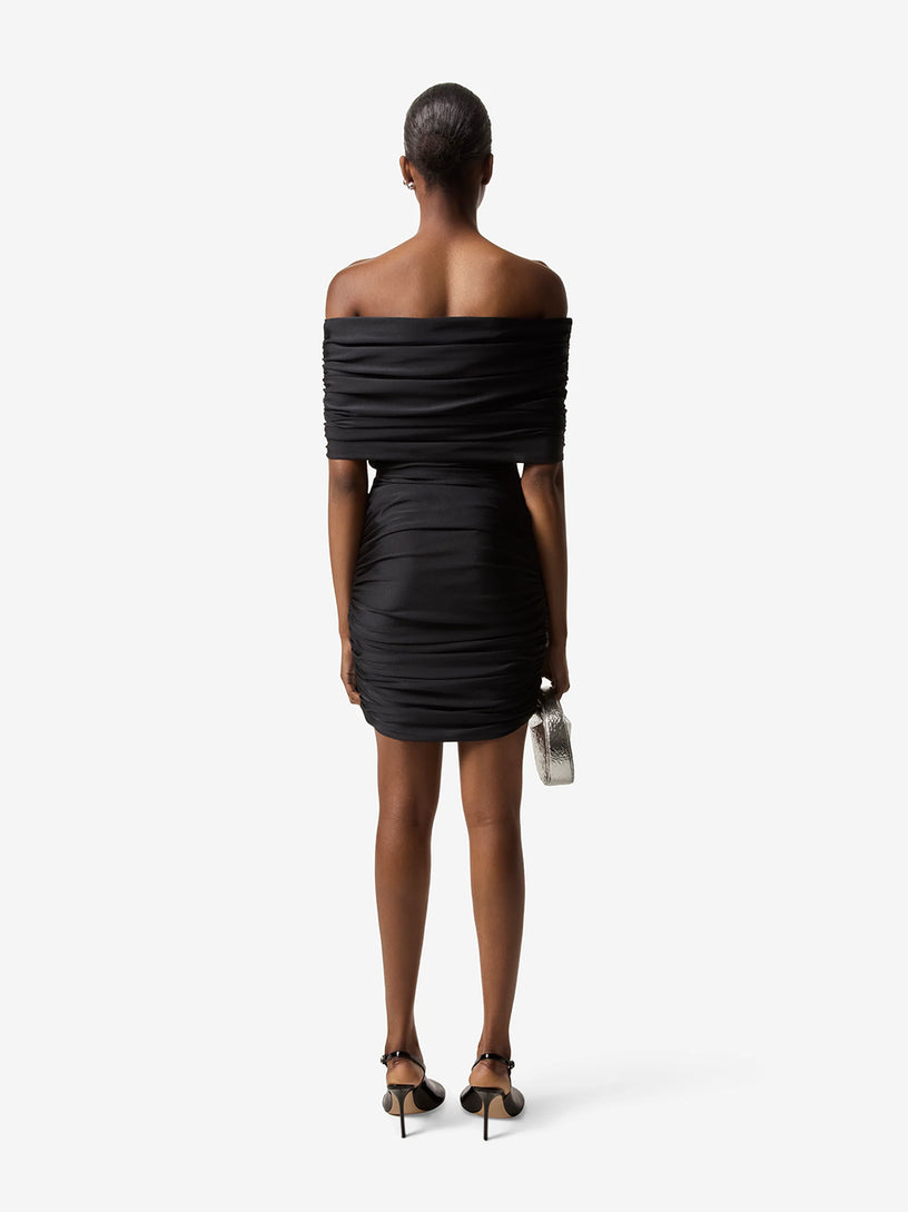 Pleated dress with open shoulders