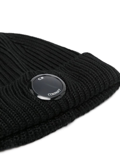 Beanie with patch
