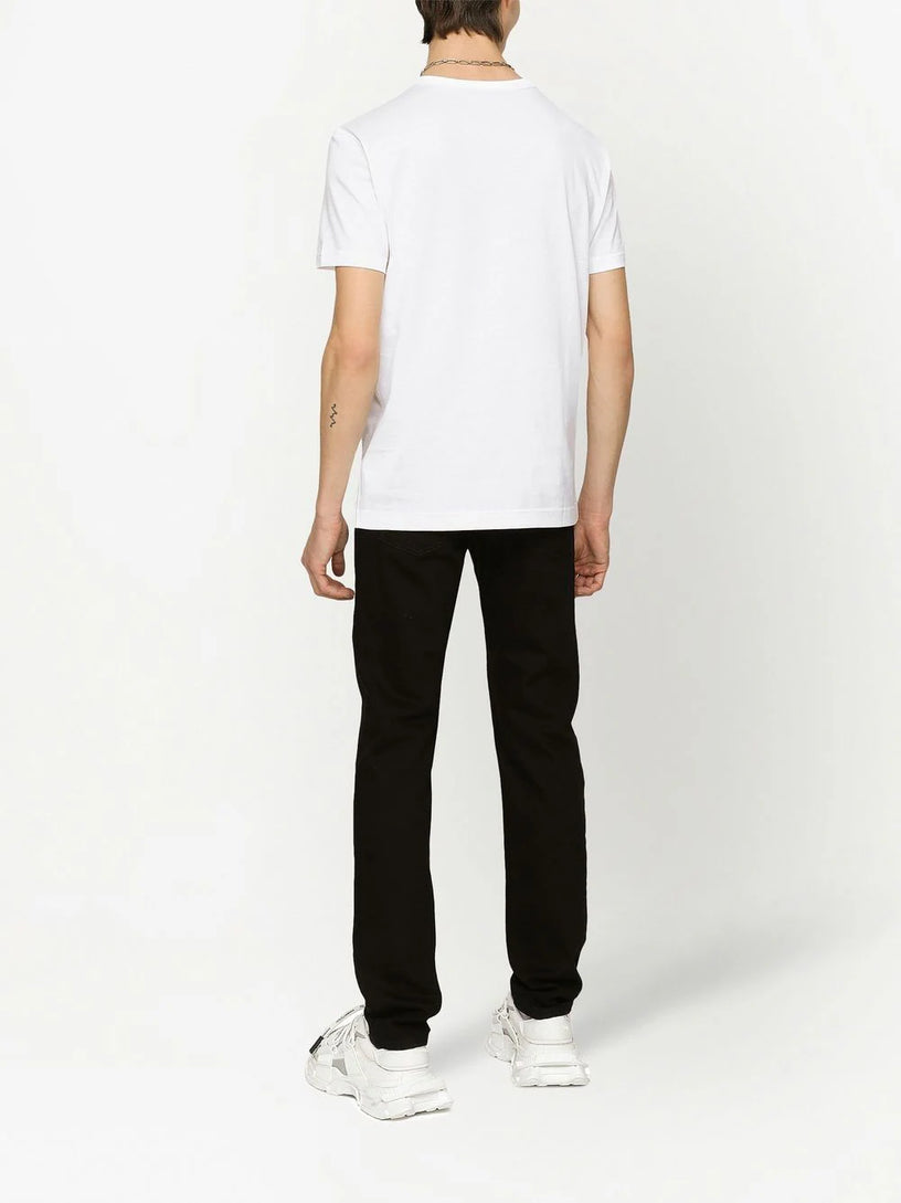 T-shirt with branded tag