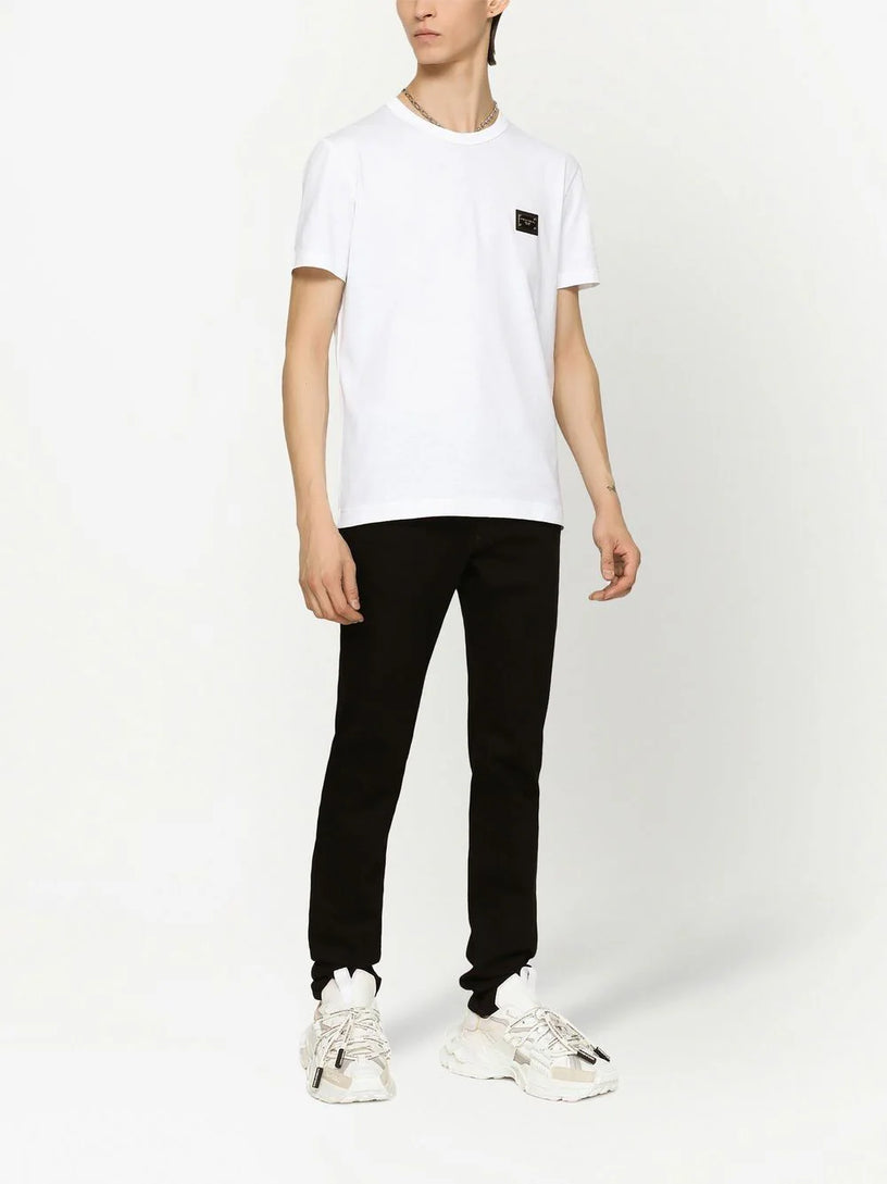 T-shirt with branded tag