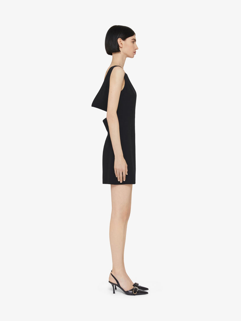 Dress in crepe and satin