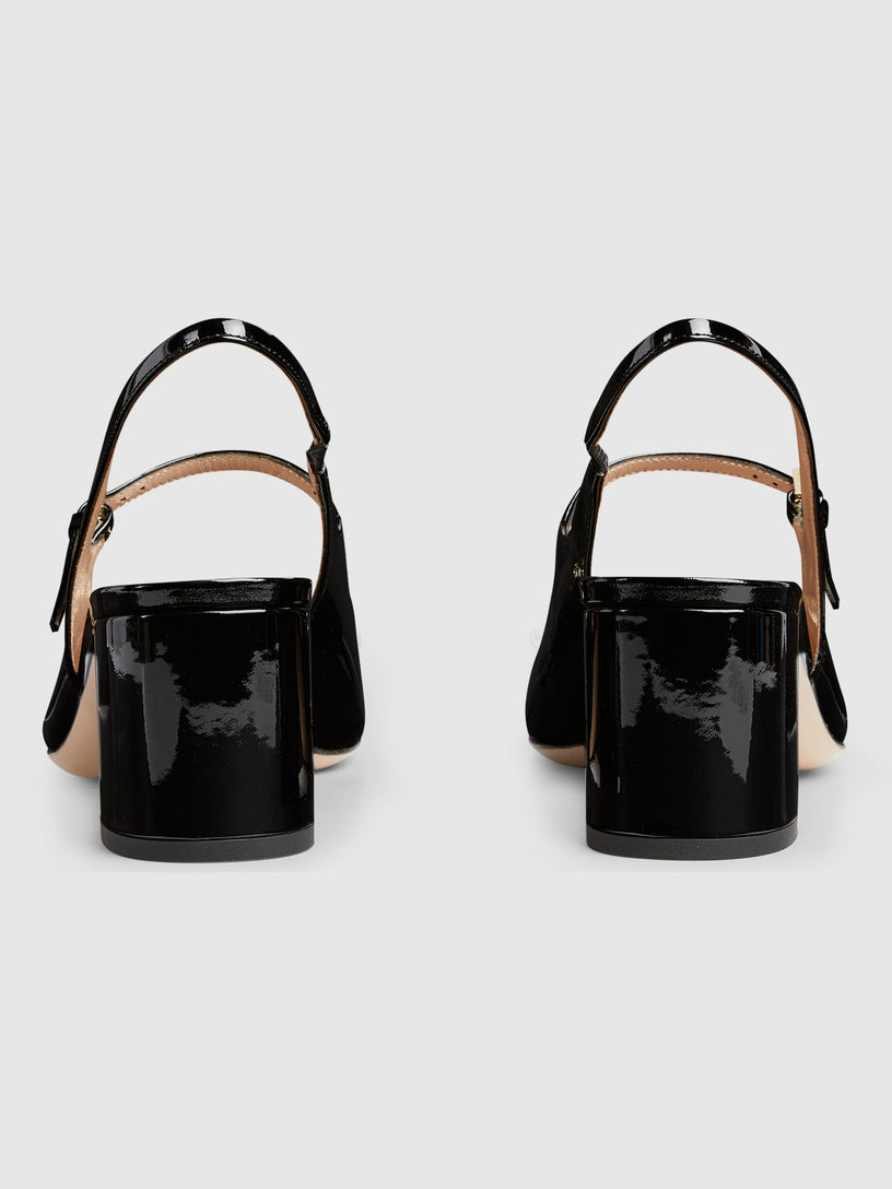Horsebit pumps