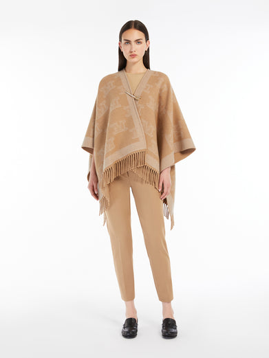 Frine Poncho