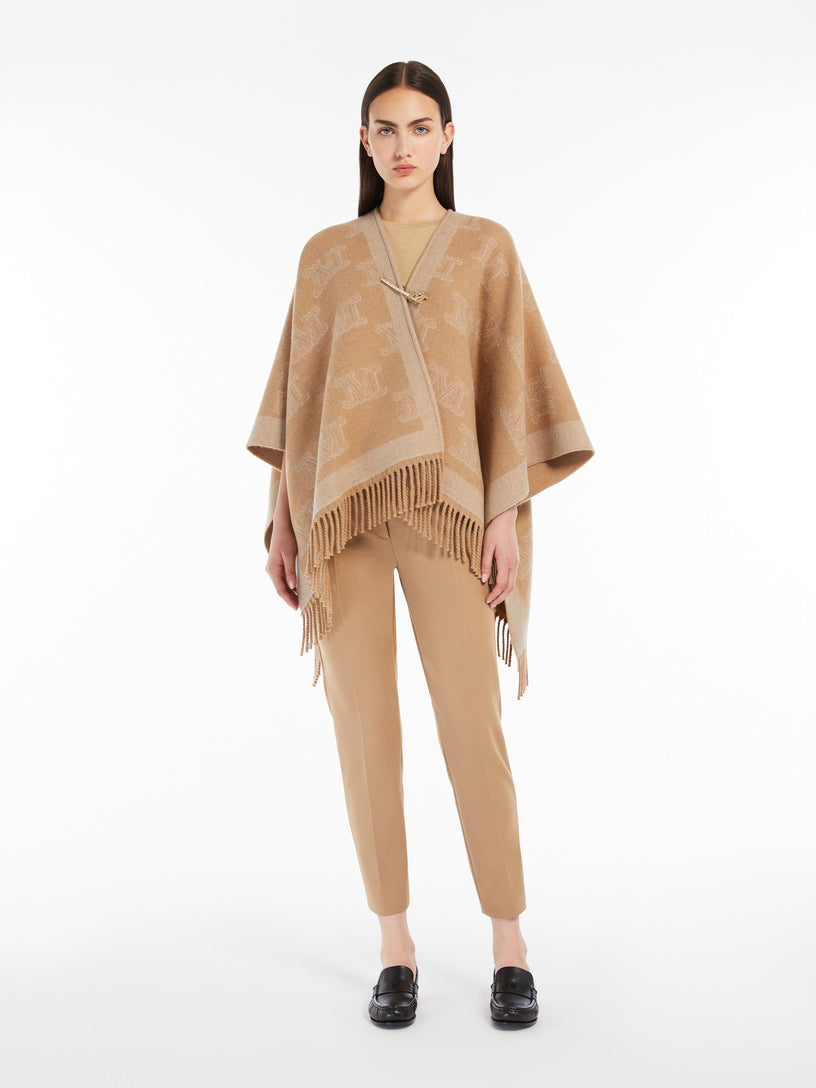 Frine Poncho