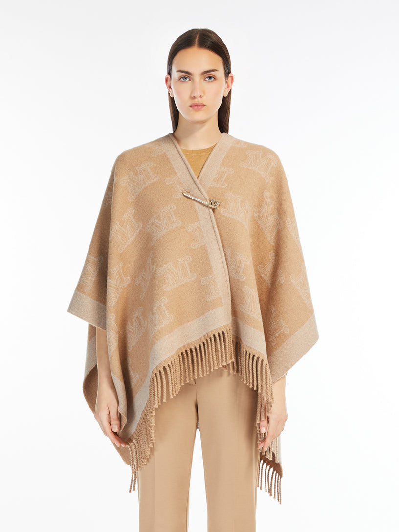 Frine Poncho