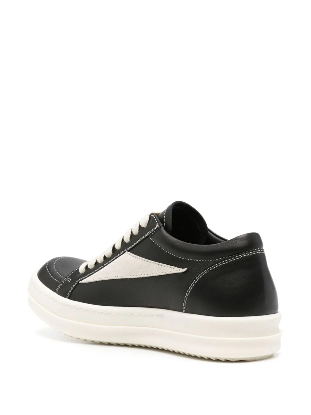Vintage sneaks in grain calf leather and velour suede