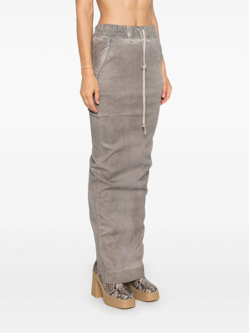Pull on pillar skirt
