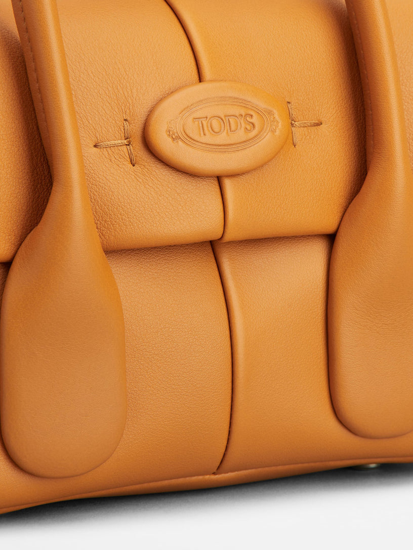 Mini Tod's Di Bag Reverse in leather