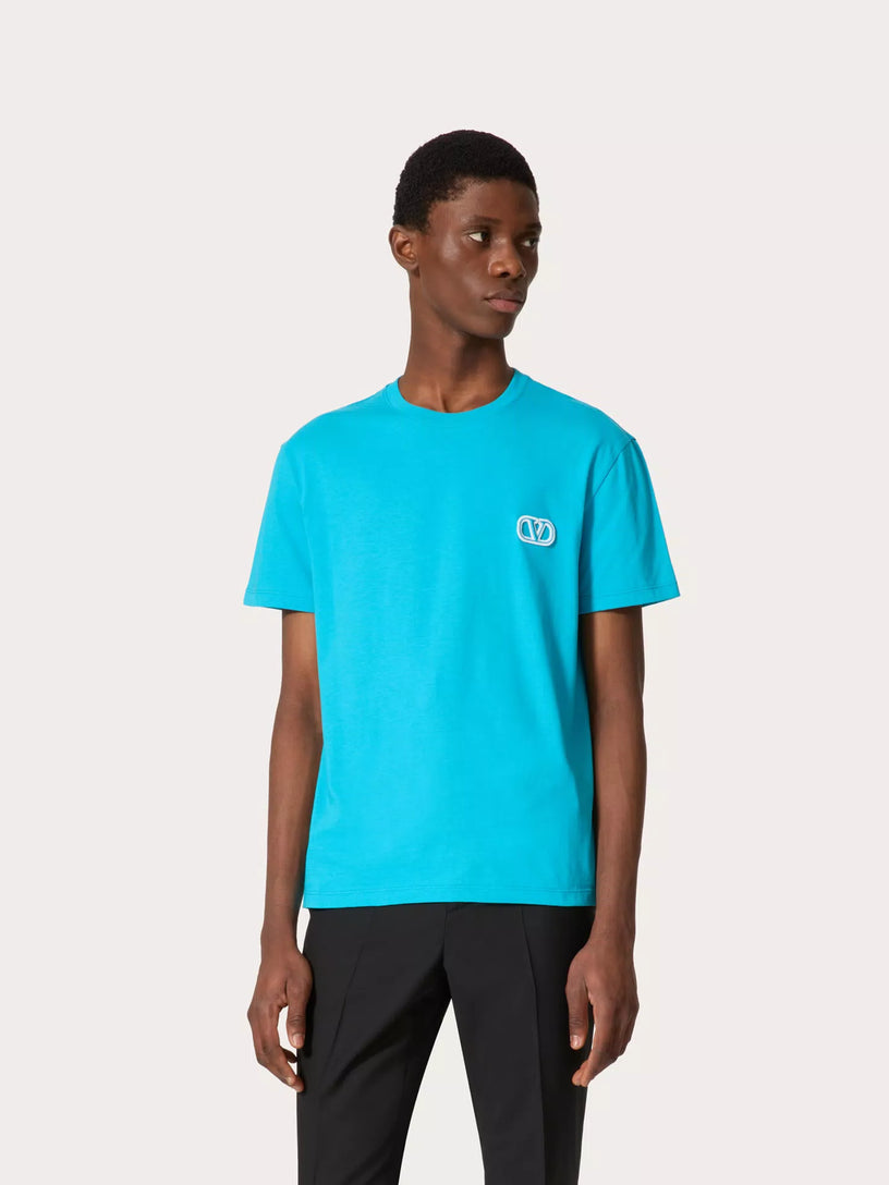 T-shirt with VLogo Signature patch