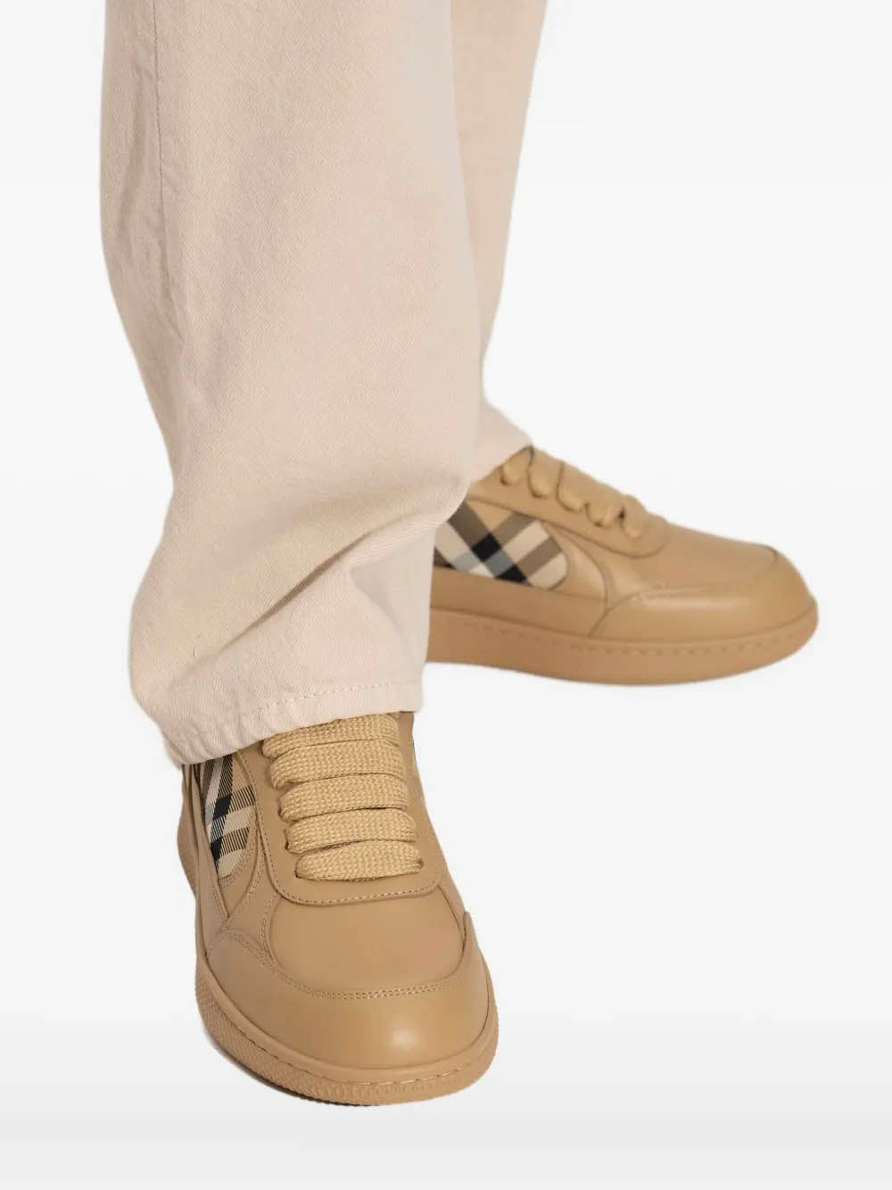 スニーカー Burberry Beige leather Terrace sneakers (8112360 C1309) Terrace Sneakers Burberry Beige | Grifo210
