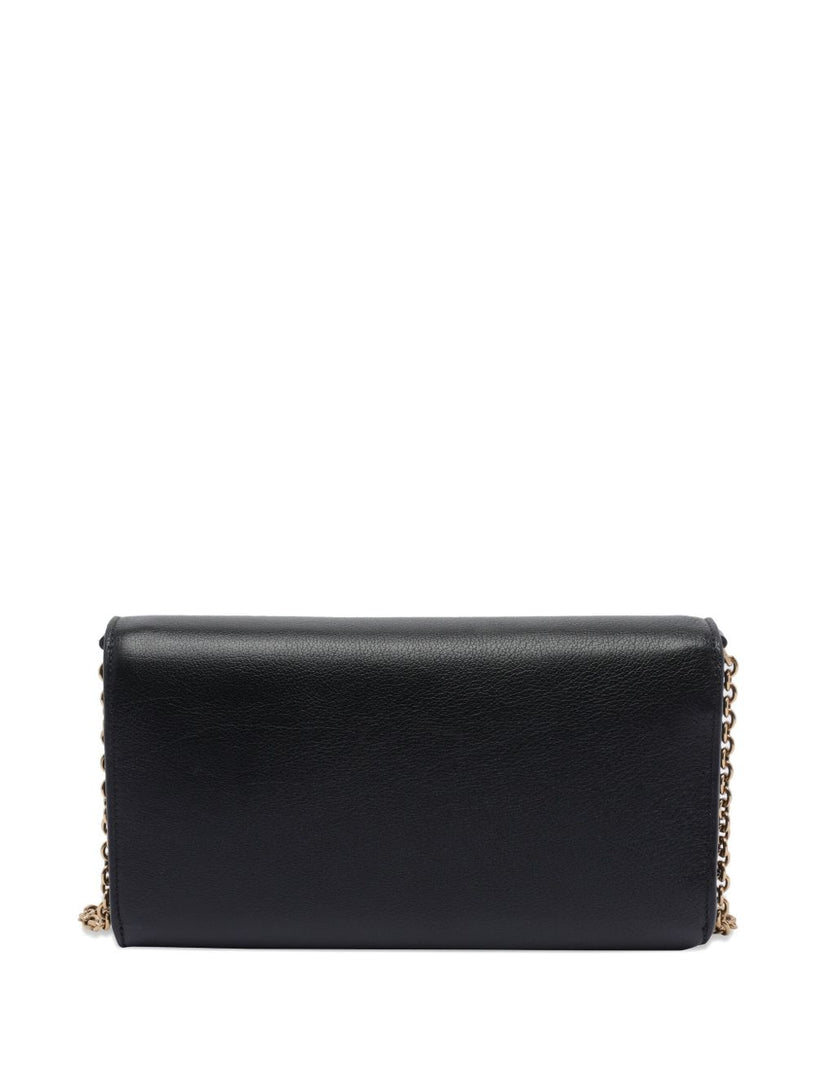 Iconic clutch with chain
