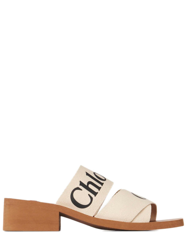 Woody heeled sabot
