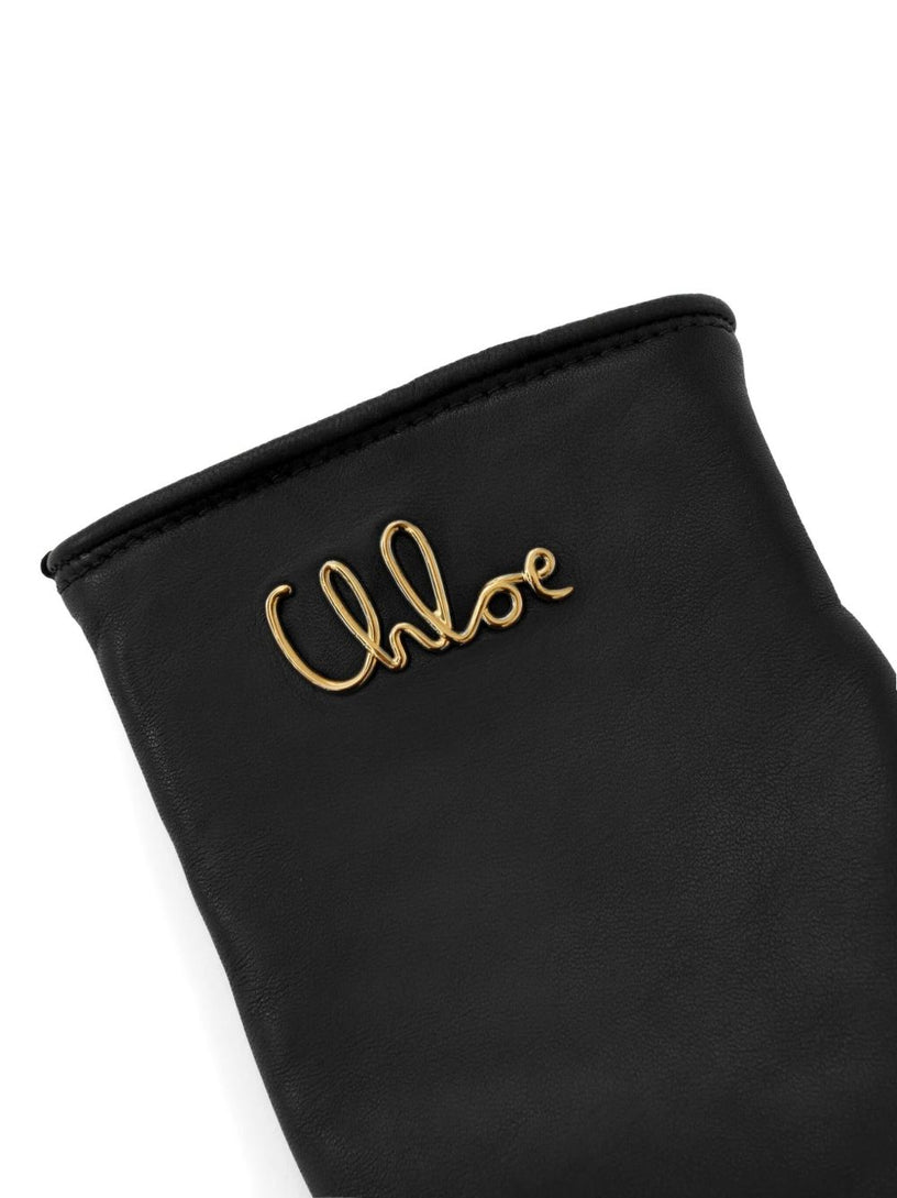 The Chloé Iconic gloves in leather