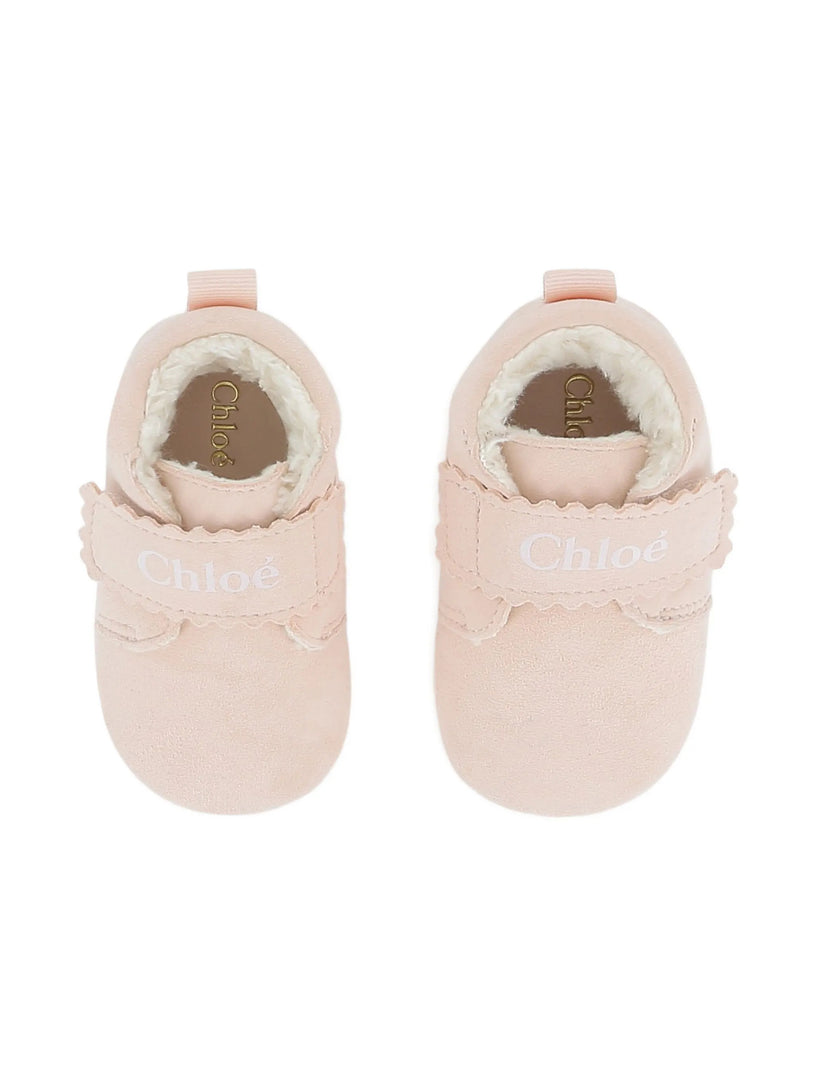 Baby’s slippers
