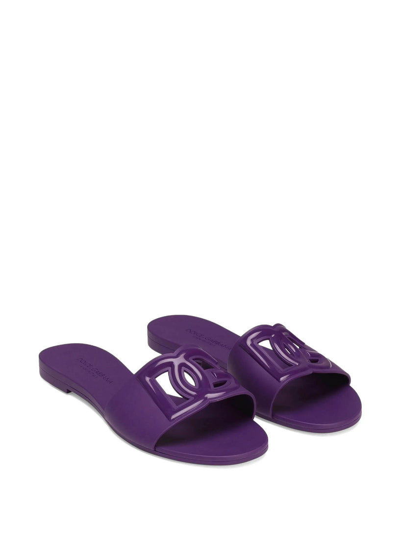 Rubber beachwear sliders