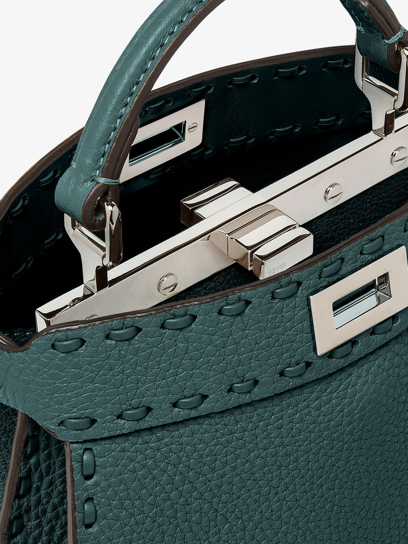 Peekaboo ISeeU Petite