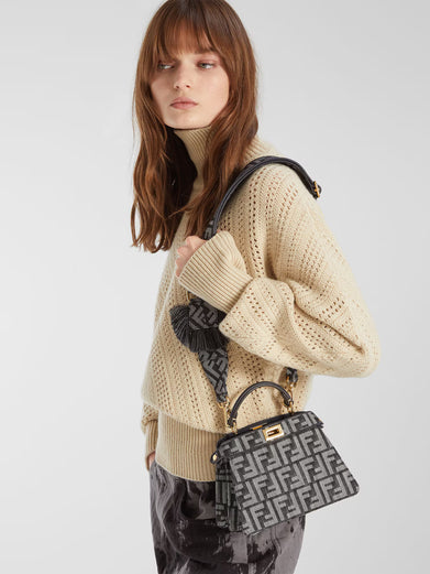 Peekaboo ISeeU Petite