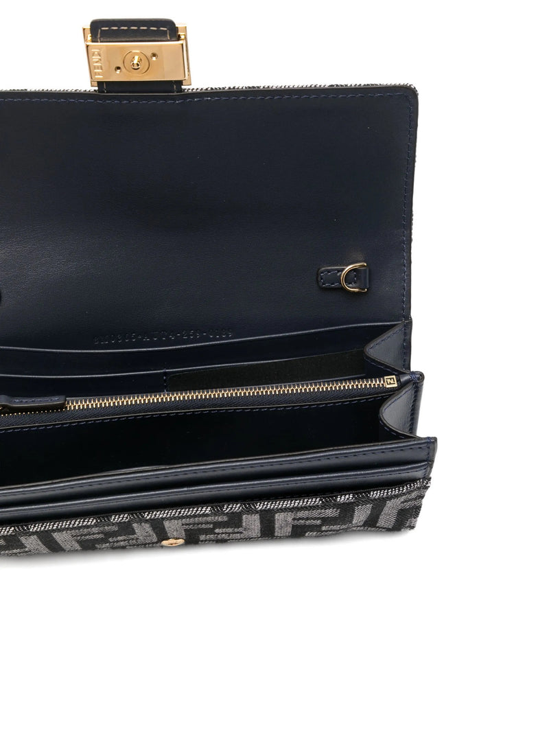 Baguette Continental With Chain