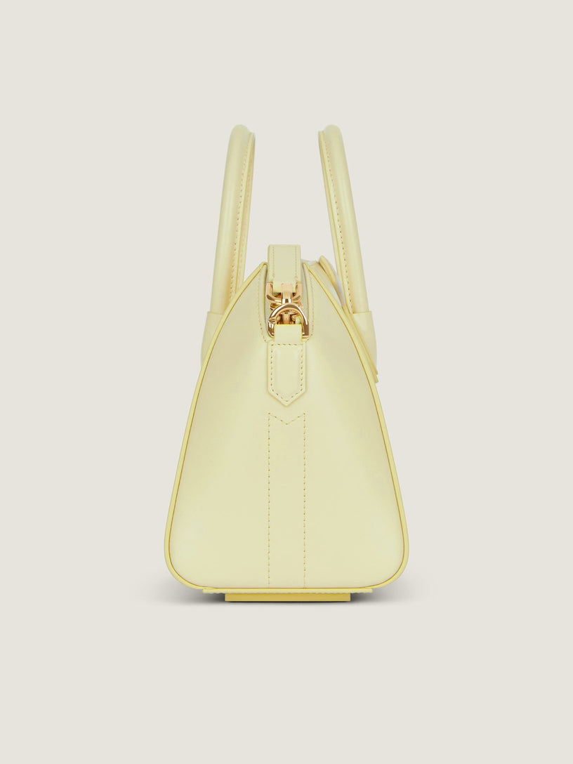 Antigona mini leather bag Box