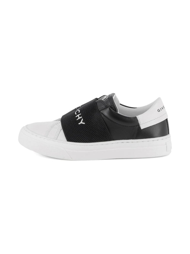 Logo Sneakers