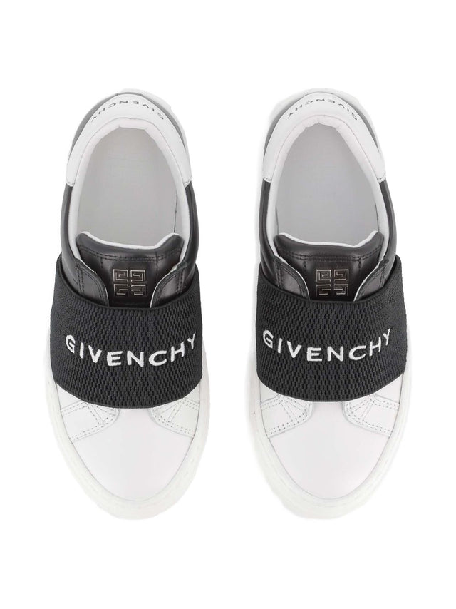 Logo Sneakers