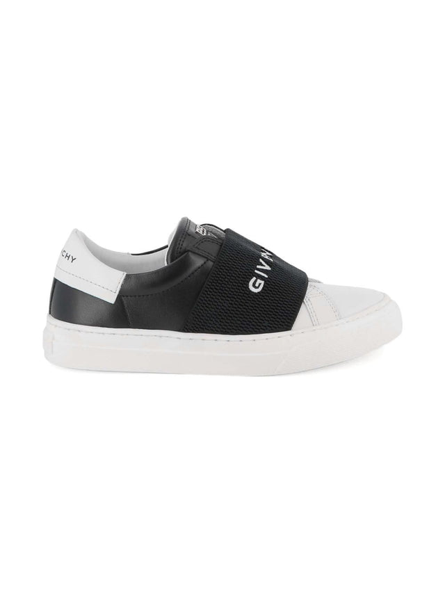 Logo Sneakers